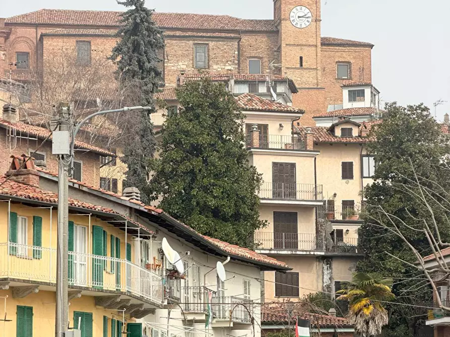 Immagine 1 di Appartamento in vendita  in corso PININ GIACHINO 47 a Cocconato
