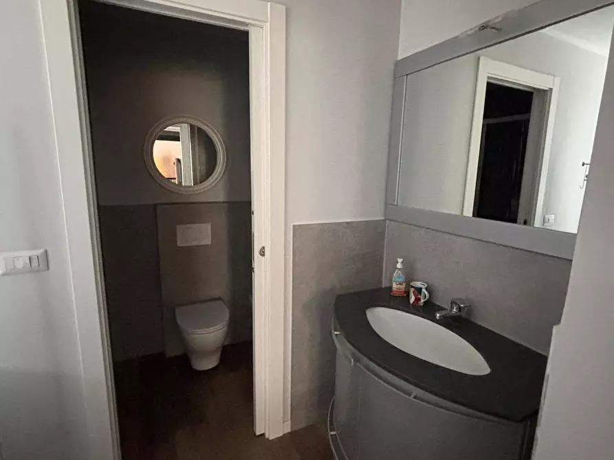 Immagine 11 di Appartamento in affitto  in PIAZZA EMANULE FILIBERTO 6 a Torino