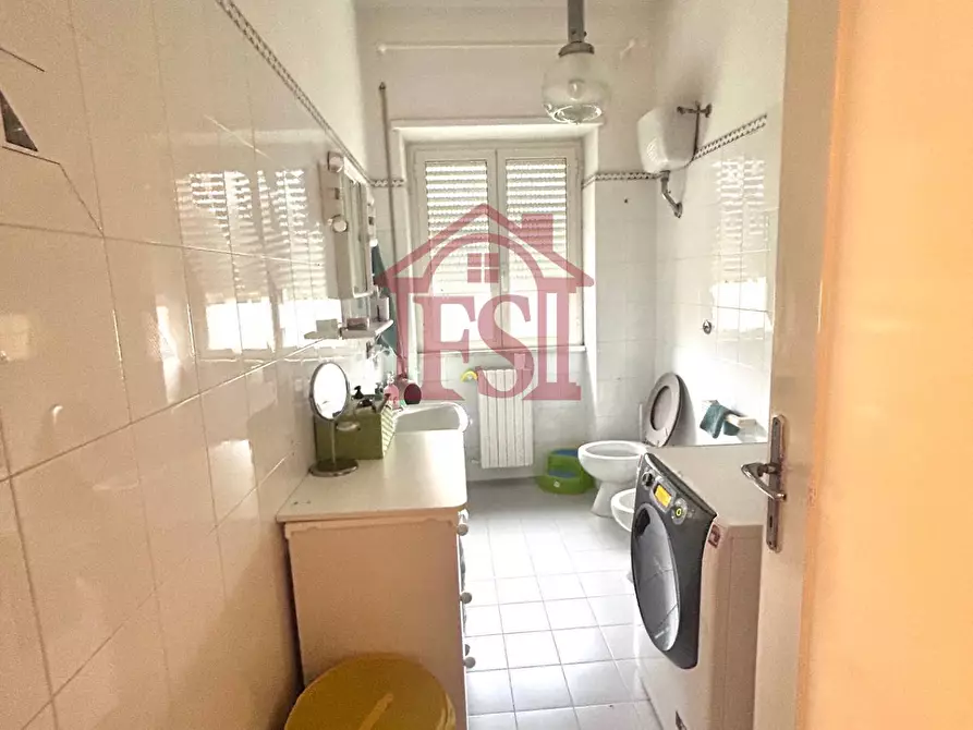Immagine 6 di Appartamento in vendita  in Via Della delibera a Terracina
