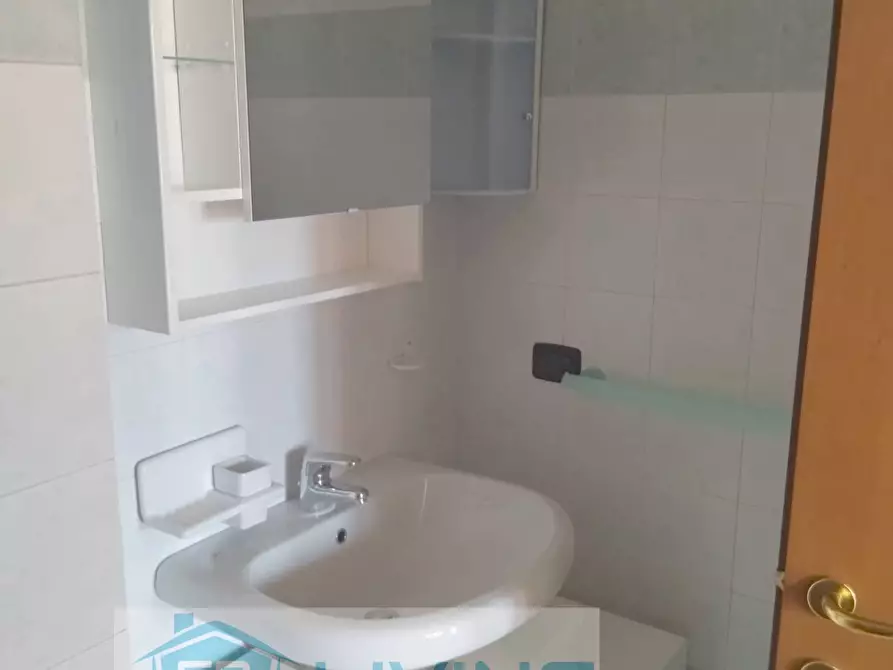 Immagine 19 di Appartamento in affitto  in via del combattente 12 a Almenno San Bartolomeo