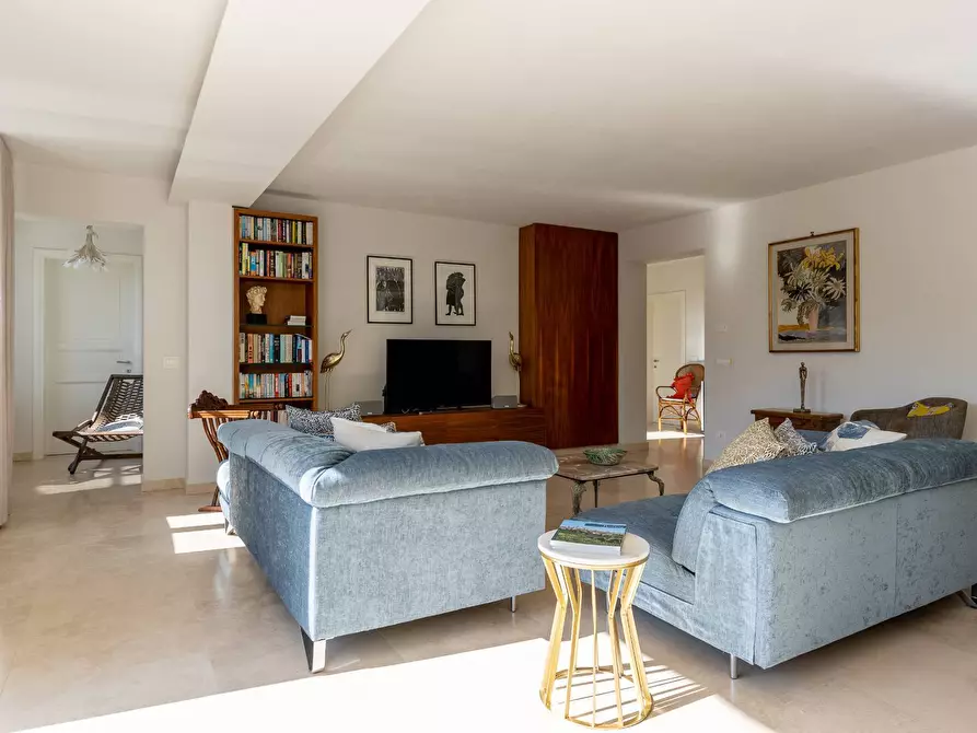 Immagine 13 di Villa in vendita  in Via parco rimembranza a Lucca
