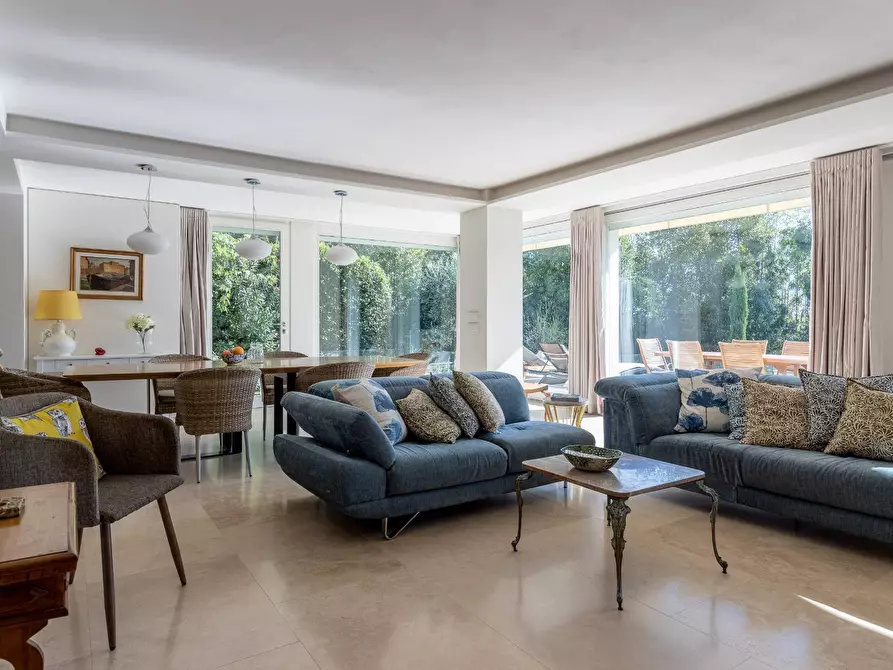 Immagine 16 di Villa in vendita  in Via parco rimembranza a Lucca