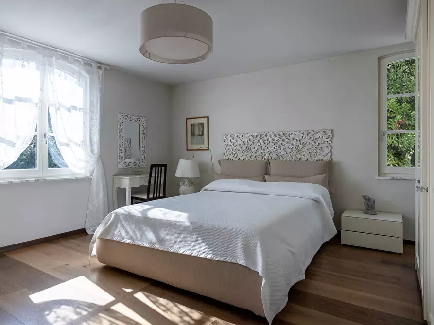 Immagine 19 di Villa in vendita  in Via parco rimembranza a Lucca
