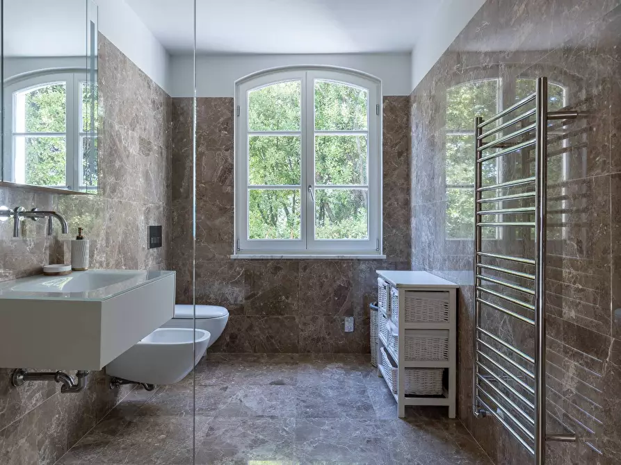 Immagine 20 di Villa in vendita  in Via parco rimembranza a Lucca