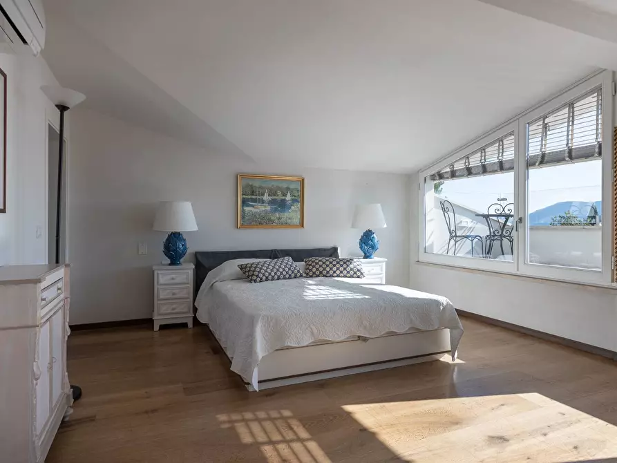 Immagine 29 di Villa in vendita  in Via parco rimembranza a Lucca