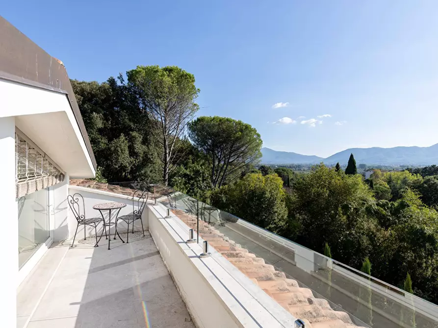 Immagine 31 di Villa in vendita  in Via parco rimembranza a Lucca