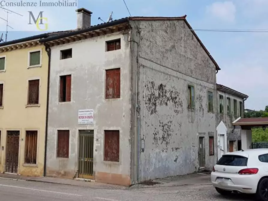 Immagine 1 di Casa semindipendente in vendita  a Badia Calavena