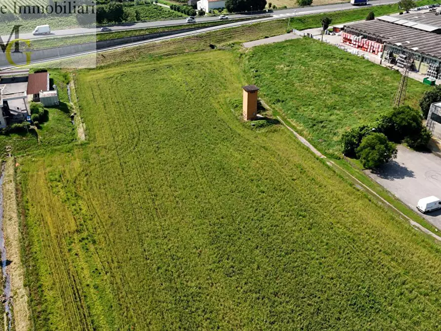 Immagine 1 di Terreno residenziale in vendita  a Gambellara