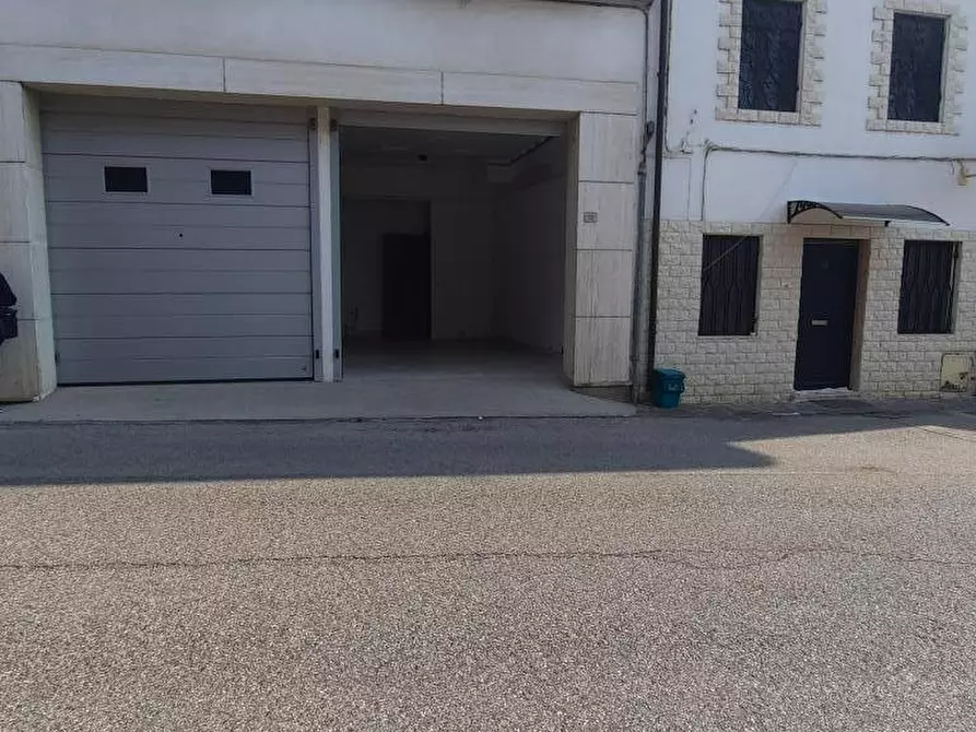 Immagine 15 di Appartamento in vendita  a San Giovanni Ilarione