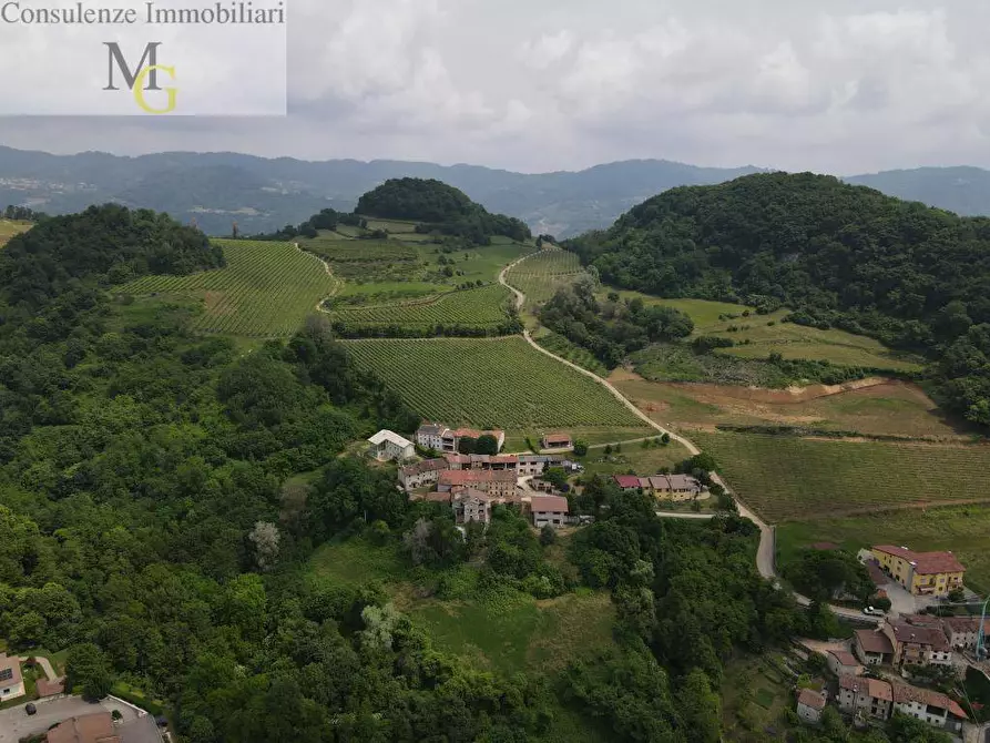 Immagine 7 di Rustico / casale in vendita  a Vestenanova