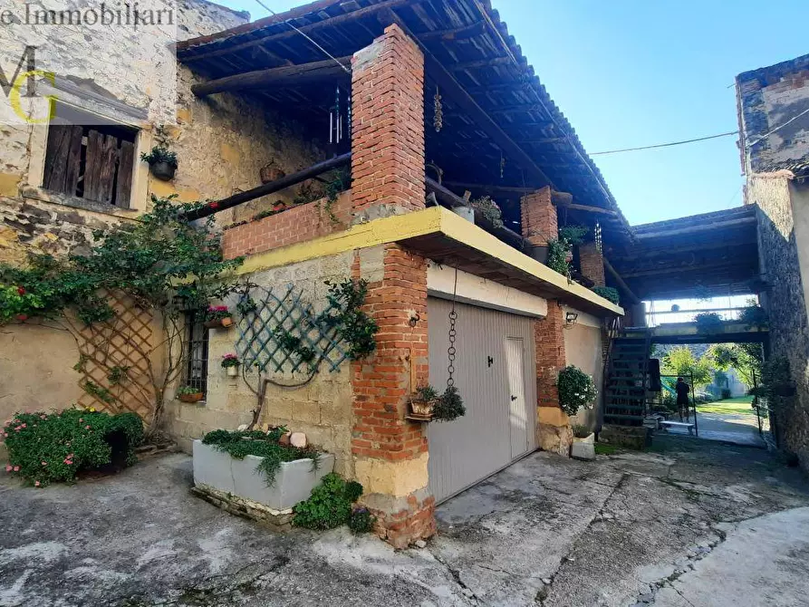 Immagine 2 di Rustico / casale in vendita  in via 4 novembre a Monteforte D'alpone
