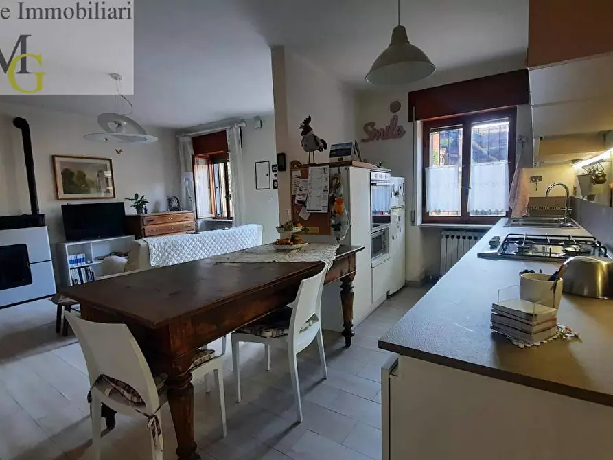 Immagine 4 di Rustico / casale in vendita  in via 4 novembre a Monteforte D'alpone