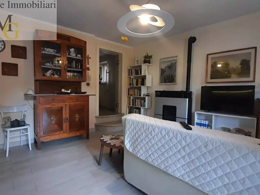 Immagine 5 di Rustico / casale in vendita  in via 4 novembre a Monteforte D'alpone