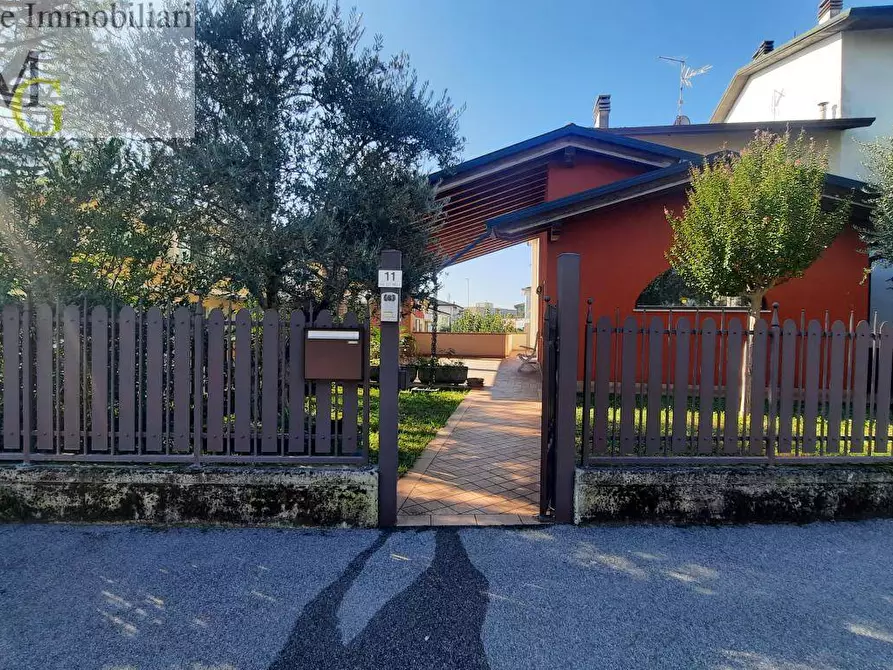 Immagine 1 di Casa indipendente in vendita  a San Bonifacio