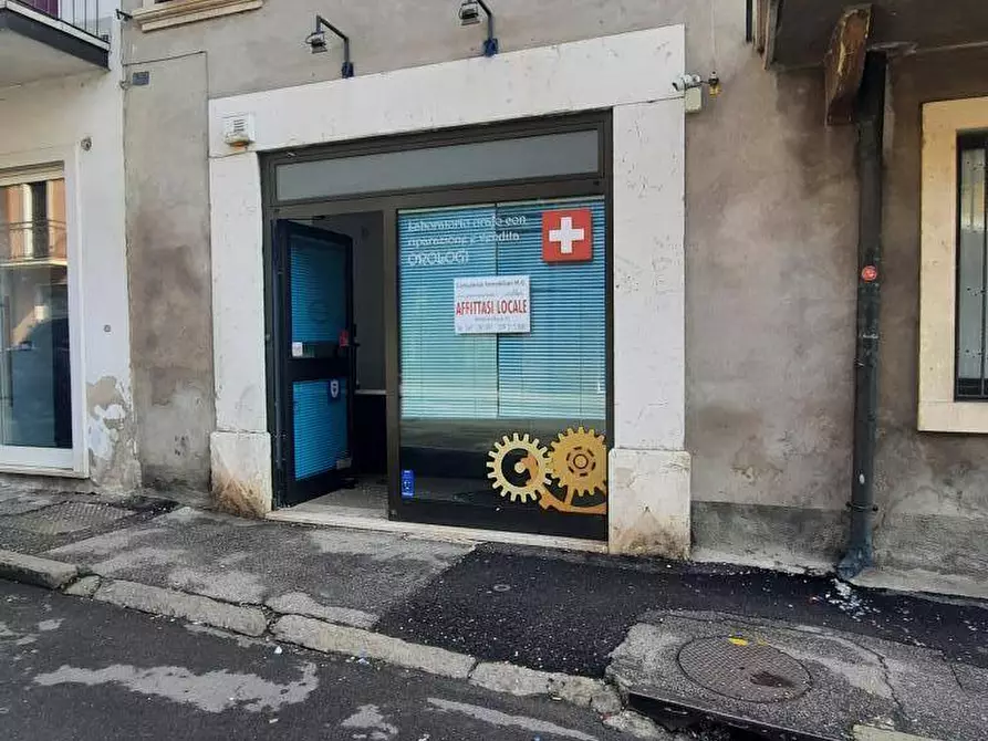 Immagine 1 di Locale commerciale in affitto  in via dante 15 a Monteforte D'alpone