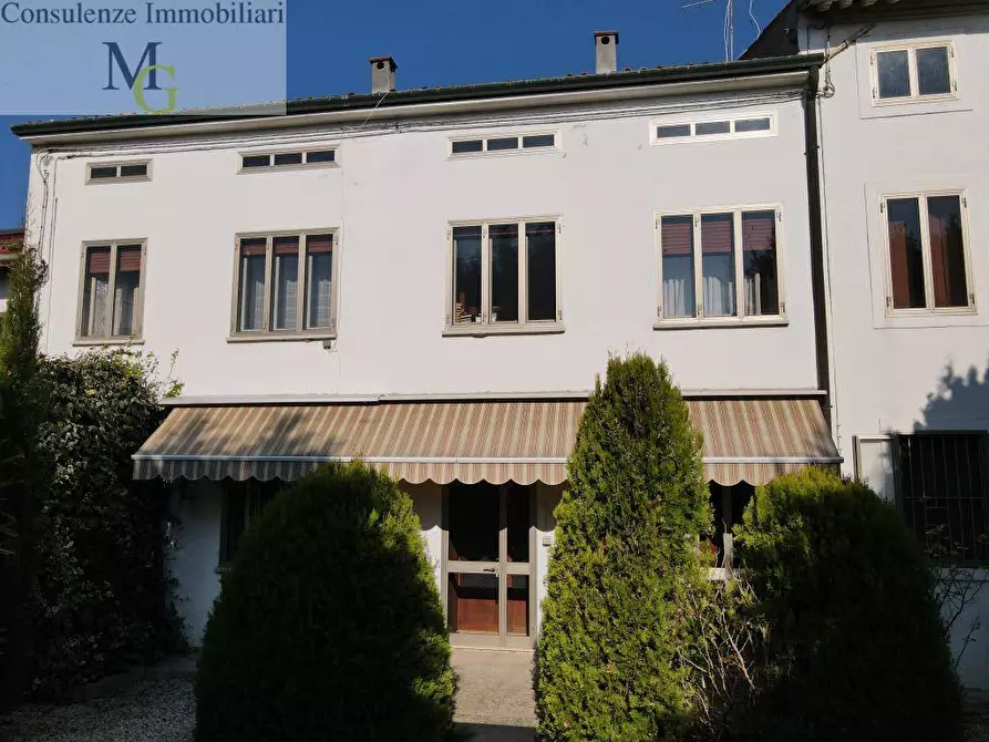 Immagine 1 di Casa indipendente in vendita  a Gambellara