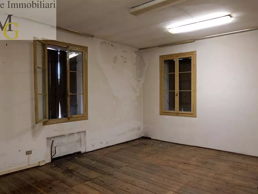 Immagine 9 di Casa indipendente in vendita  a Monteforte D'alpone