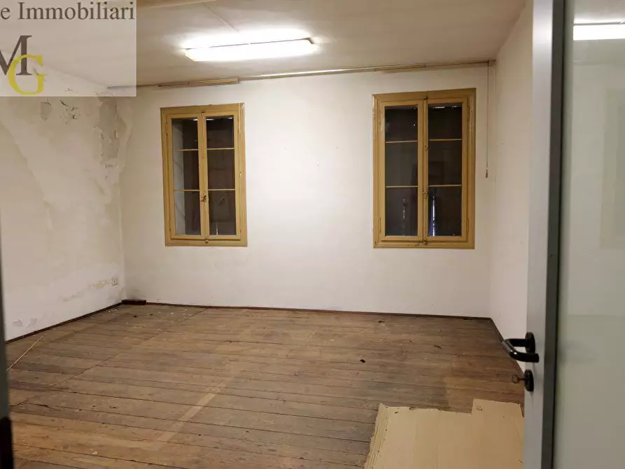 Immagine 11 di Casa indipendente in vendita  a Monteforte D'alpone