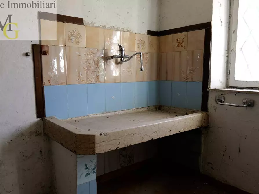 Immagine 6 di Rustico / casale in vendita  a Soave