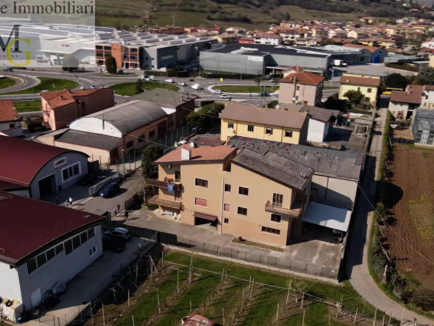 Immagine 2 di Appartamento in vendita  a Monteforte D'alpone