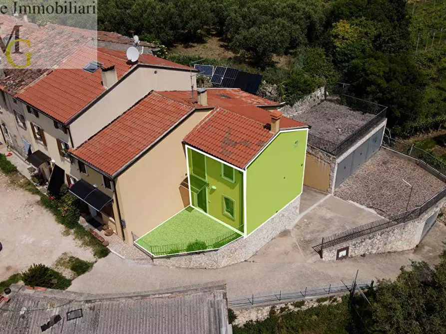 Immagine 1 di Casa semindipendente in vendita  in via dino a Cazzano Di Tramigna