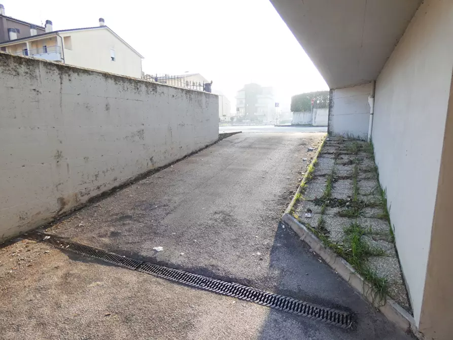 Immagine 31 di Attico in vendita  in via carlo urbani a Fabriano