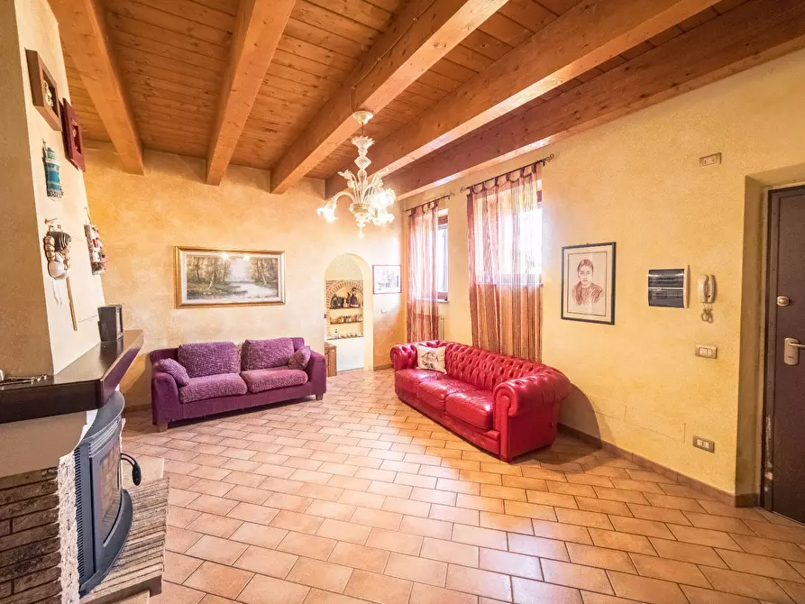 Immagine 2 di Attico in vendita  in VIA GIOBERTI a Fabriano