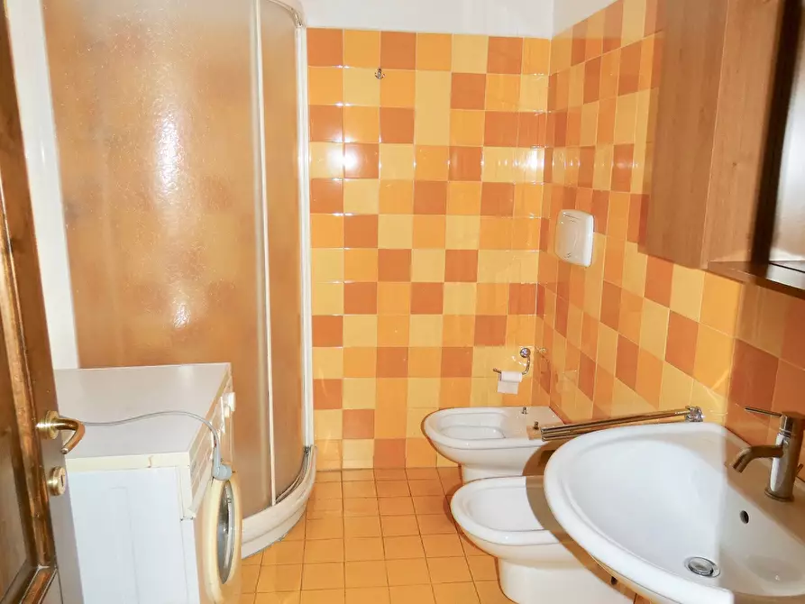 Immagine 8 di Appartamento in vendita  in VIA DAMIANO CHIESA a Fabriano