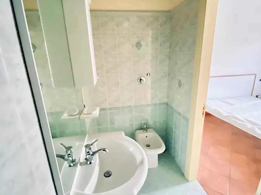 Immagine 17 di Appartamento in vendita  in VIA CAVALLOTTI a Fabriano