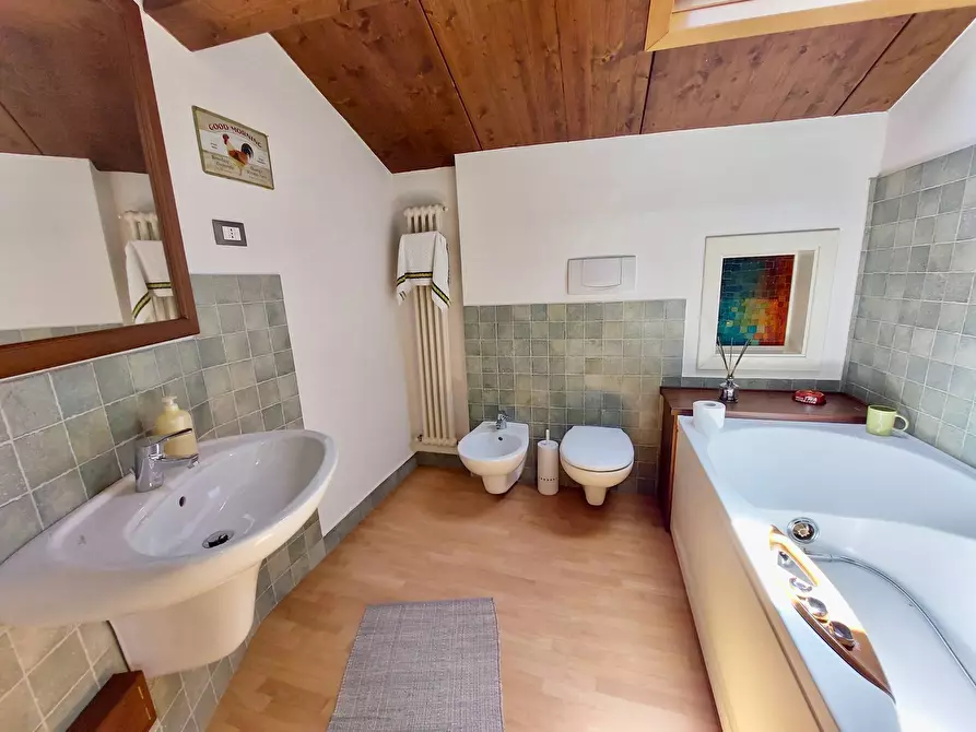 Immagine 42 di Casa indipendente in vendita  in 2° VICOLO DEL PIANO 1 a Fabriano