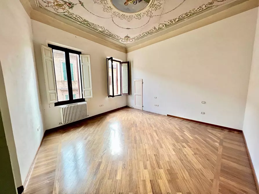 Immagine 31 di Palazzo in vendita  in VIA CAVOUR a Fabriano