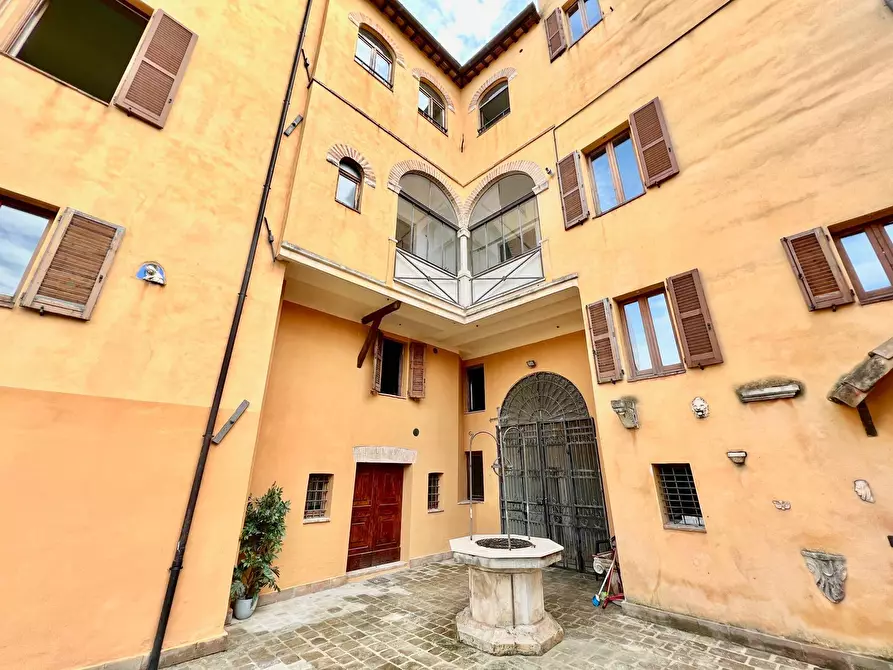 Immagine 15 di Palazzo in vendita  in VIA CAVOUR a Fabriano