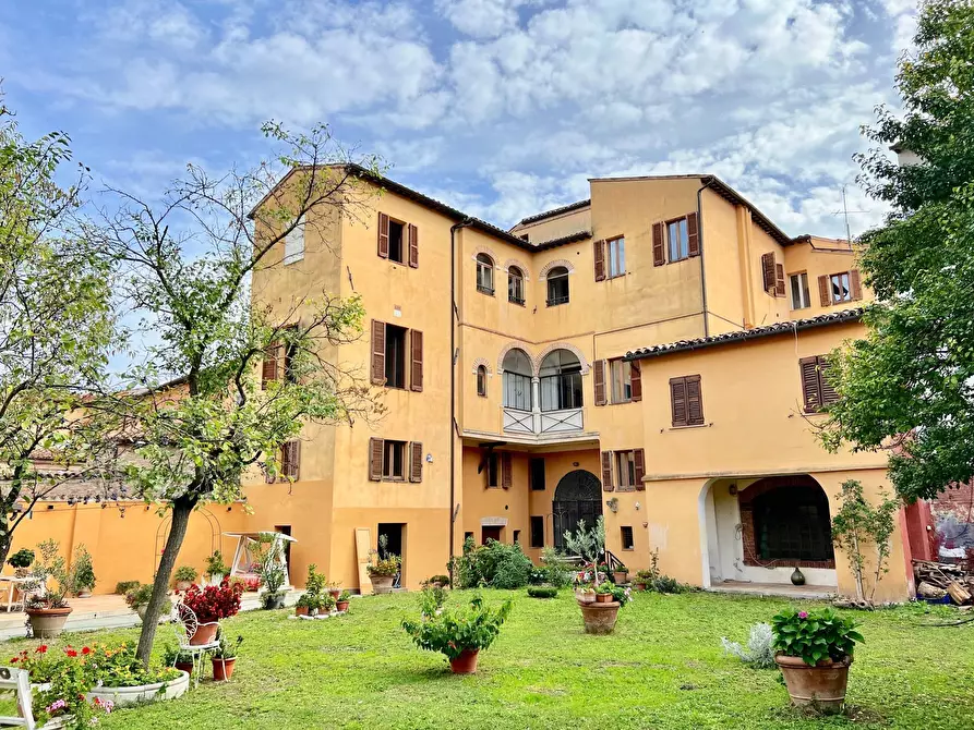 Immagine 14 di Palazzo in vendita  in VIA CAVOUR a Fabriano