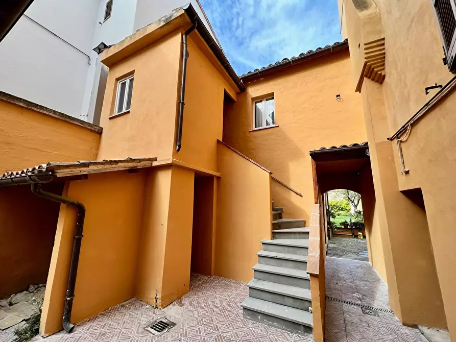 Immagine 22 di Palazzo in vendita  in VIA CAVOUR a Fabriano