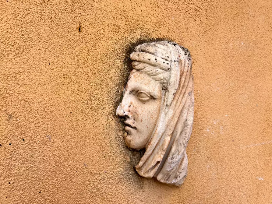 Immagine 20 di Palazzo in vendita  in VIA CAVOUR a Fabriano