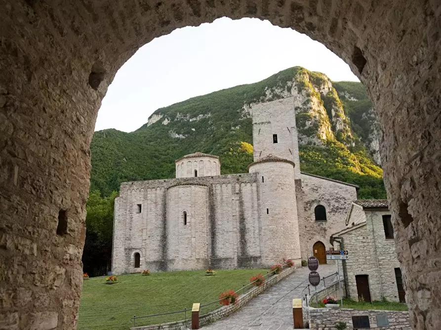 Immagine 78 di Palazzo in vendita  in VIA CAVOUR a Fabriano