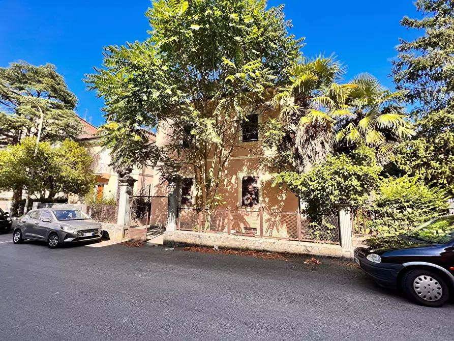 Immagine 4 di Villa in vendita  in VIA CAPPUCCINI a Fabriano