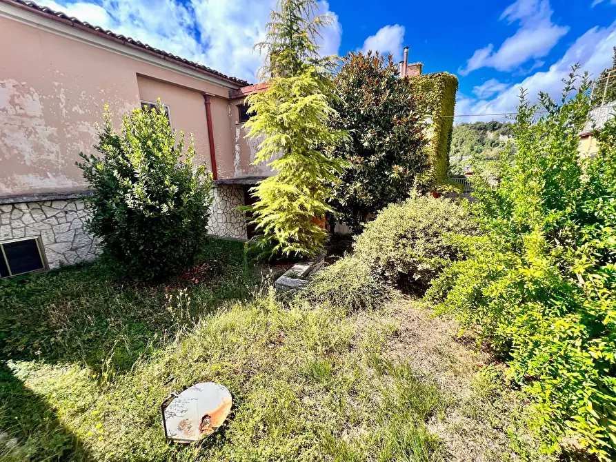 Immagine 6 di Casa indipendente in vendita  in vicolo 1 del piano a Fabriano