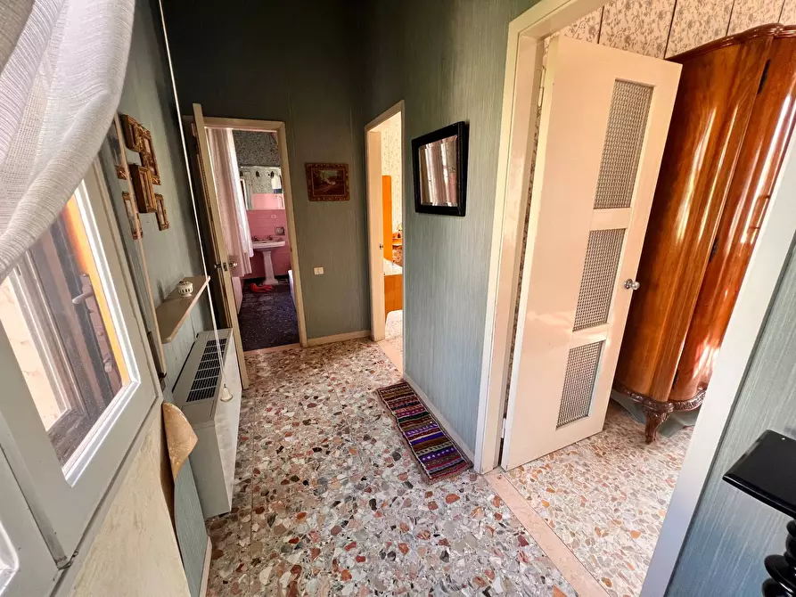 Immagine 25 di Casa indipendente in vendita  in vicolo 1 del piano a Fabriano