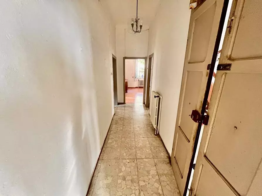 Immagine 14 di Villa in vendita  in VIA CAPPUCCINI a Fabriano