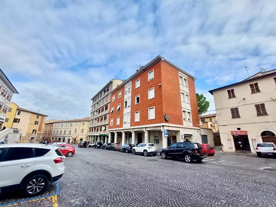 Immagine 3 di Appartamento in vendita  in PIAZZALE GIAMBATTISTA MILIANI a Fabriano