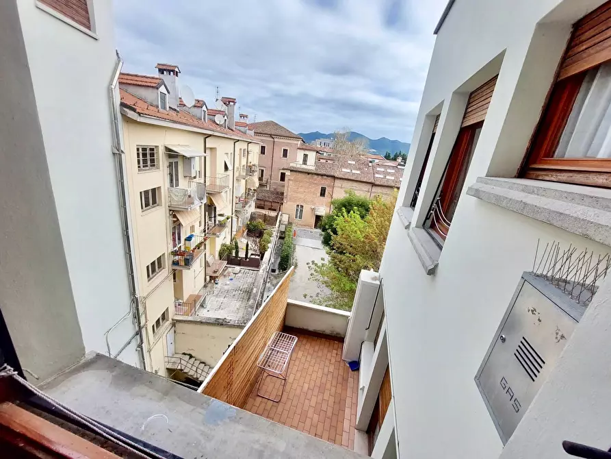 Immagine 12 di Appartamento in vendita  in PIAZZALE GIAMBATTISTA MILIANI a Fabriano