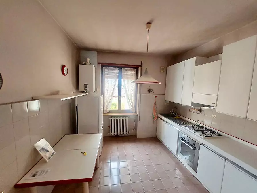 Immagine 10 di Appartamento in vendita  in PIAZZALE GIAMBATTISTA MILIANI a Fabriano