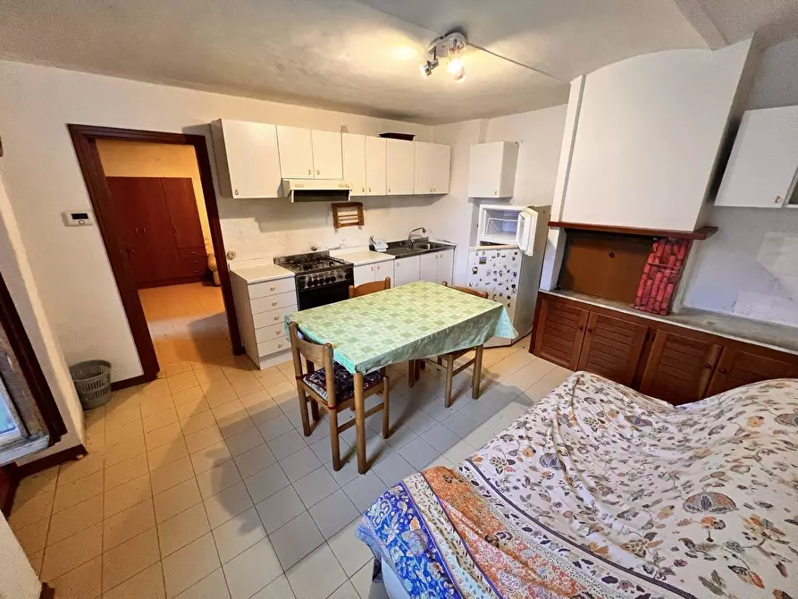 Immagine 23 di Casa indipendente in vendita  in VIA RAMELLI a Fabriano