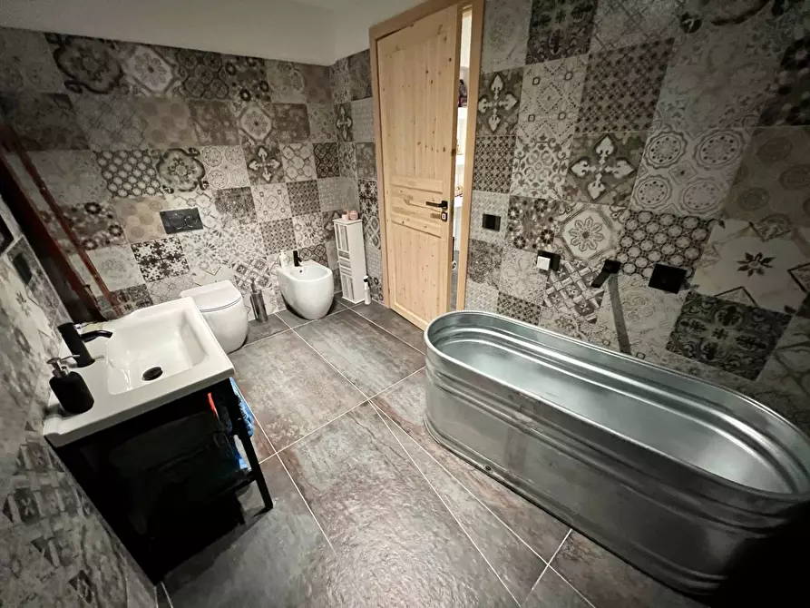 Immagine 80 di Villa in vendita  in VIA LA SPINA 80A a Fabriano