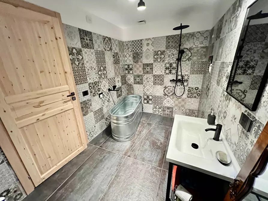 Immagine 81 di Villa in vendita  in VIA LA SPINA 80A a Fabriano