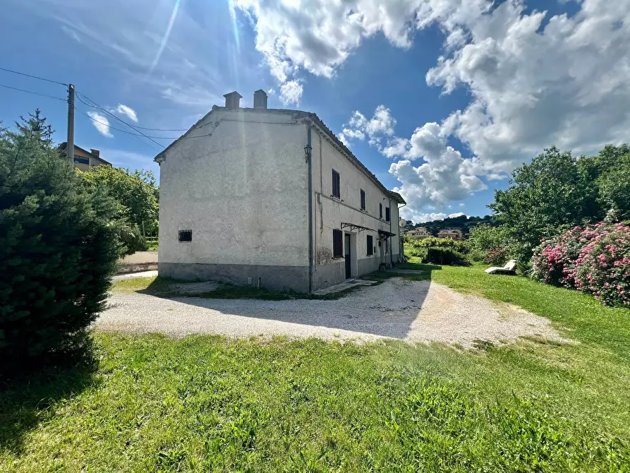 Immagine 13 di Villa in vendita  in VIA LA SPINA 91 a Fabriano