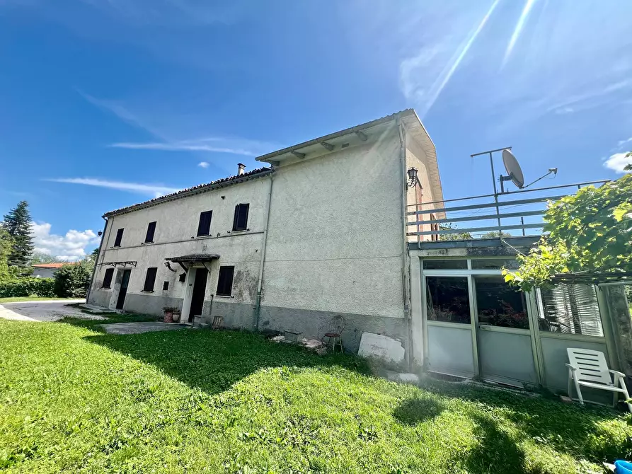 Immagine 14 di Villa in vendita  in VIA LA SPINA 91 a Fabriano