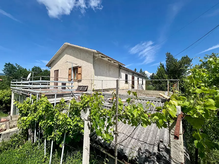Immagine 15 di Villa in vendita  in VIA LA SPINA 91 a Fabriano