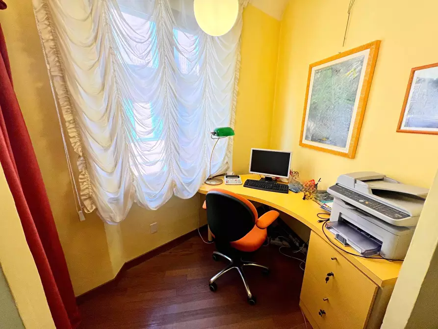 Immagine 11 di Ufficio in vendita  in VIA TOTI a Fabriano